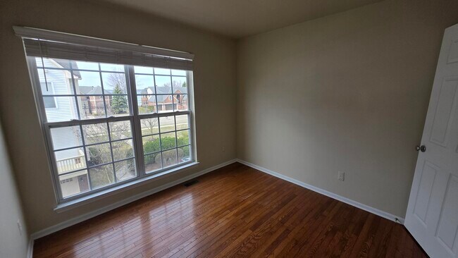 Building Photo - 1580 Kessler Ave