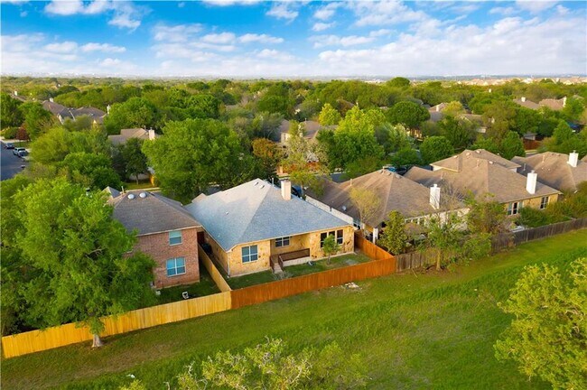 Building Photo - 5813 York Bridge Cir