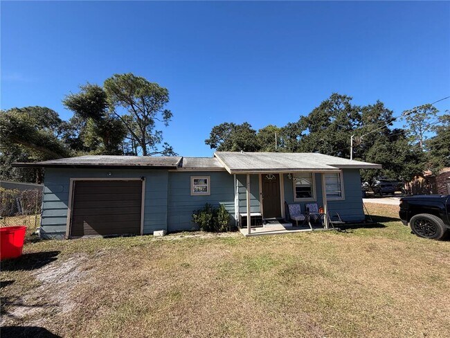 Primary Photo - 10410 N Sassafras St