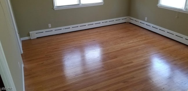 Building Photo - 1789 Vauxhall Rd