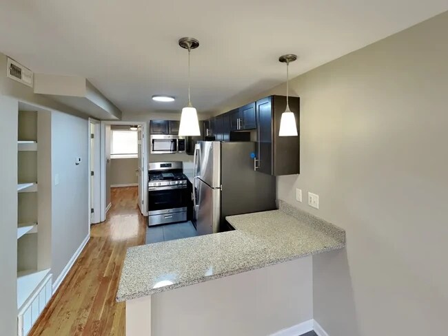Building Photo - Lantern Square Apartments-B5