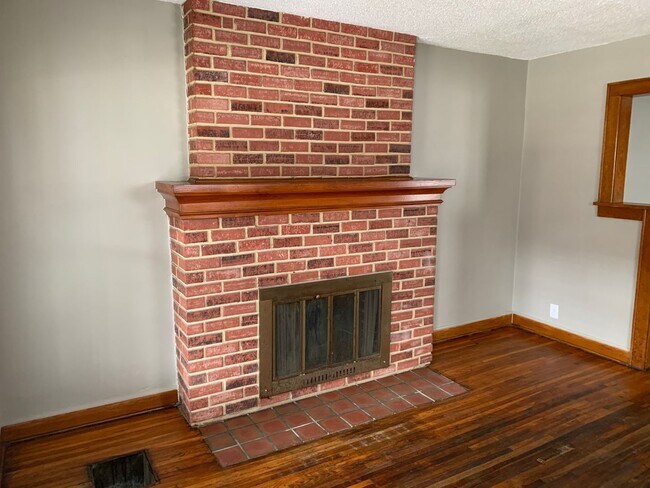 Building Photo - 1094-96 S. Ohio Ave