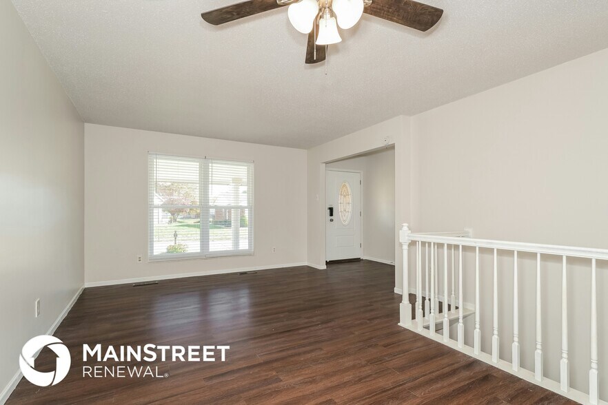 Building Photo - 4031 Les Cherbourg Ln