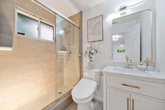 Building Photo - SUNNYVALE - Updated 3B/2B Single Family Home