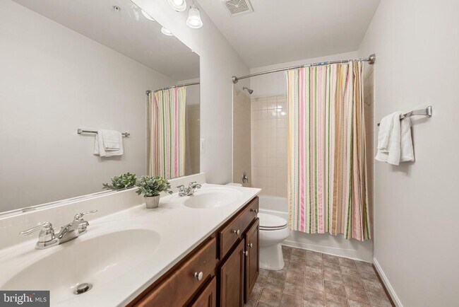 Building Photo - 406 Bricker Dr