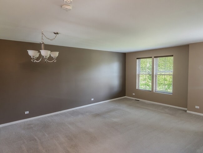 Building Photo - 2209 S Crambourne Way