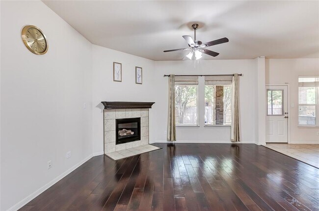 Building Photo - 116 Azimuth Dr