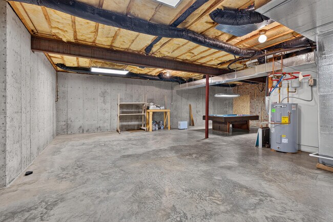 Building Photo - 133 Foxtail Dr