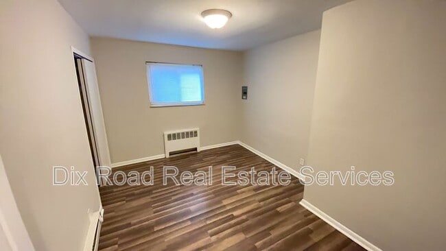 Building Photo - 1616 Pelham Pl