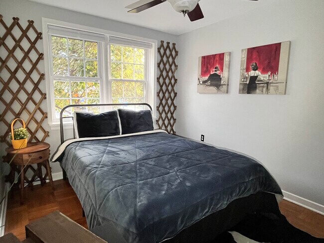 Building Photo - 6616 E Wakefield Dr