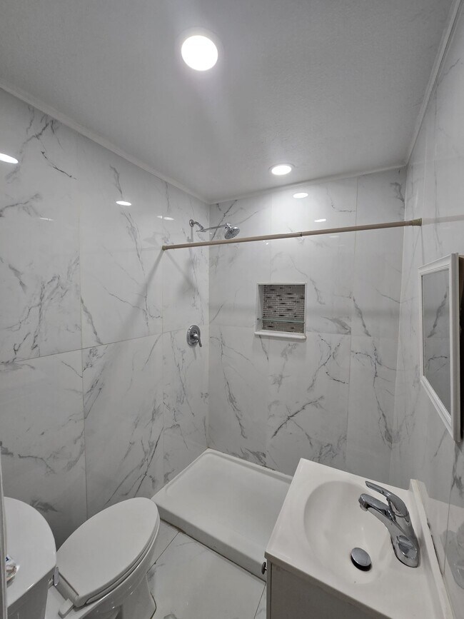 Building Photo - 28021 SW 142nd Ct