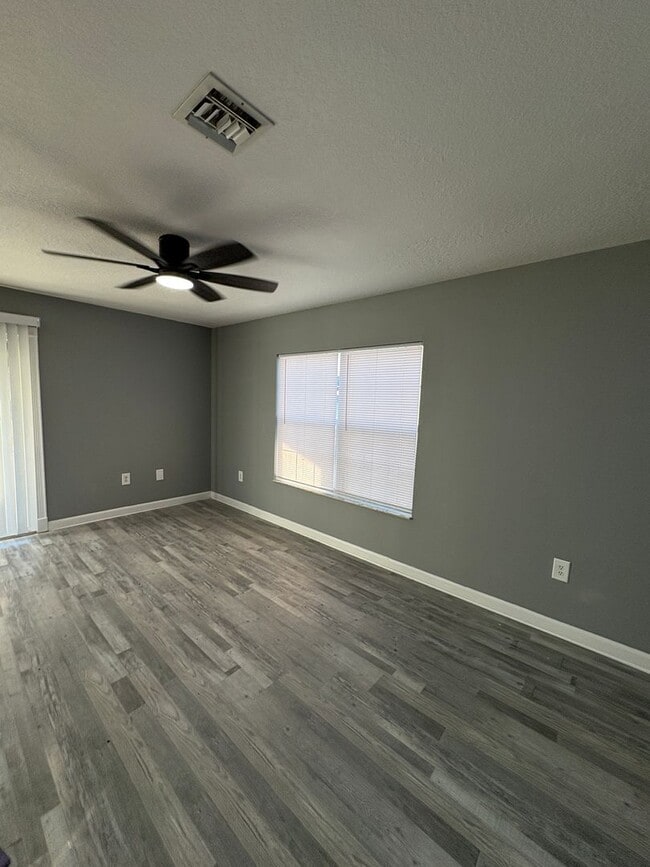 Building Photo - Beautiful 3 Bedroom Home in Groveland, FL!