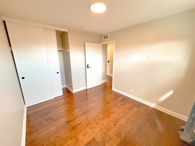 Building Photo - 12 Linden Ave