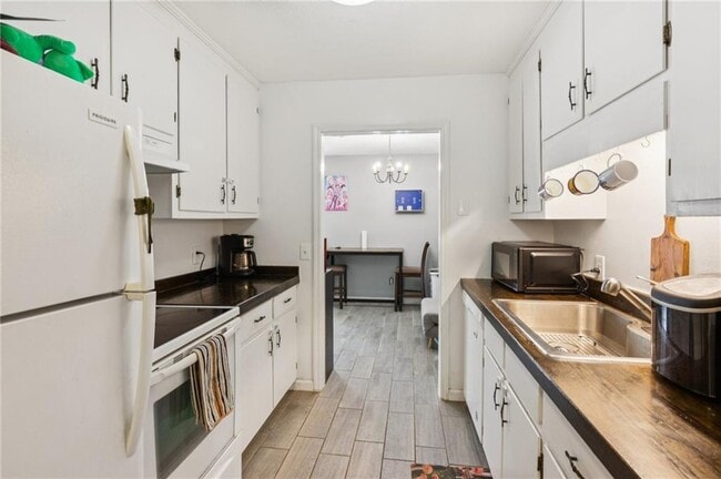 Building Photo - 125 St Andrews Ct