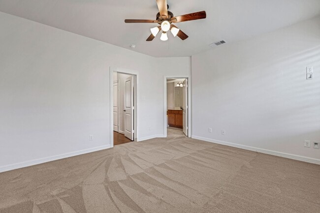 Building Photo - 12 Tassia Ln