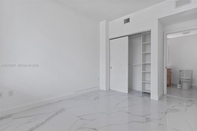 Building Photo - 16385 Biscayne Blvd