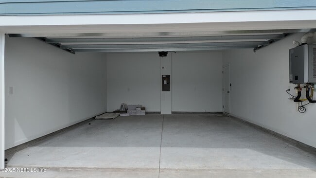 Building Photo - 257 Silver Myrtle Ct