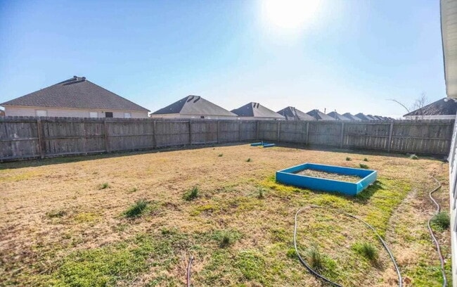 Building Photo - "Charming 3-Bedroom Home with 2 Baths and 1600 Sq Ft of Comfort in Jonesboro!"