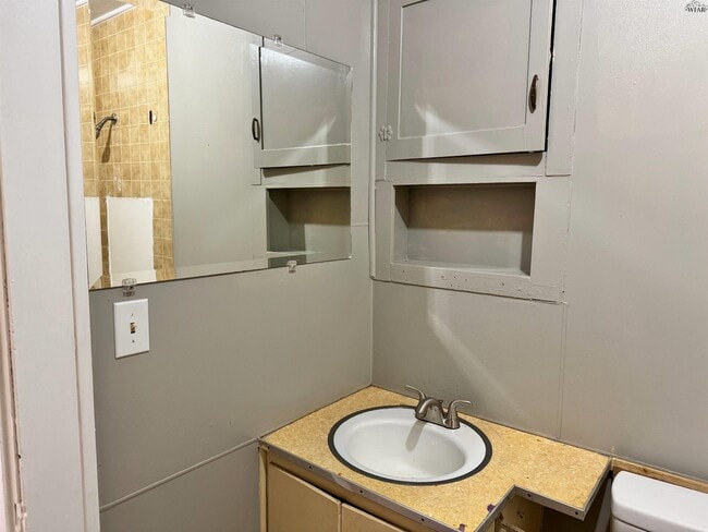 Building Photo - 3102 Cumberland Ave