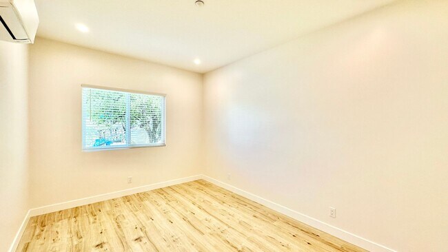 Building Photo - Beautiful Newer Custom-Construction ADU Guest Home on Private Property in Fallbrook & Lovely Neig...