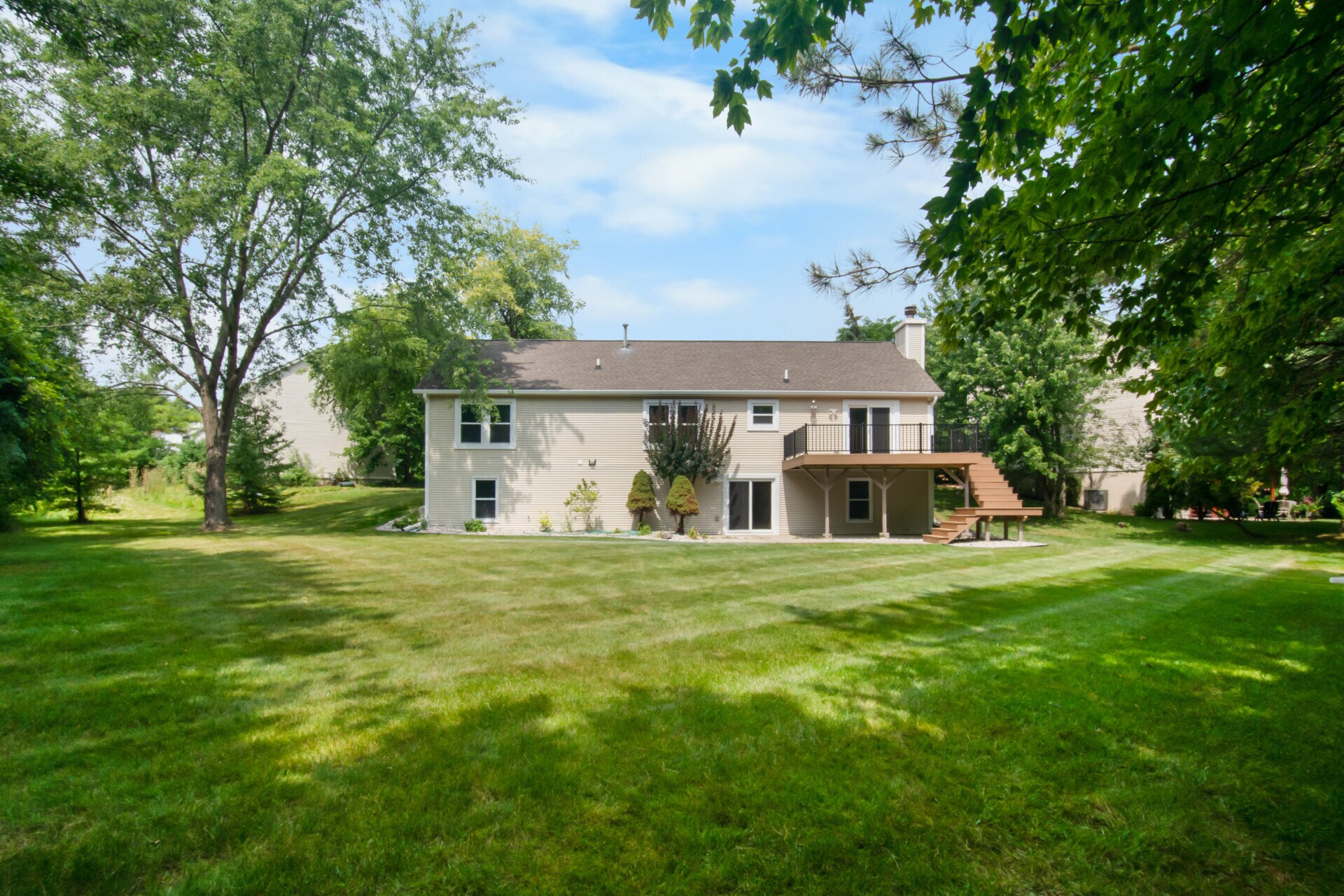 Building Photo - 1511 Fall Creek Ln