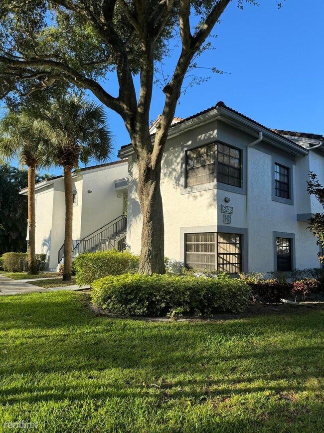 Building Photo - 3 br, 2 bath House - 5438 Verona Dr Apt I