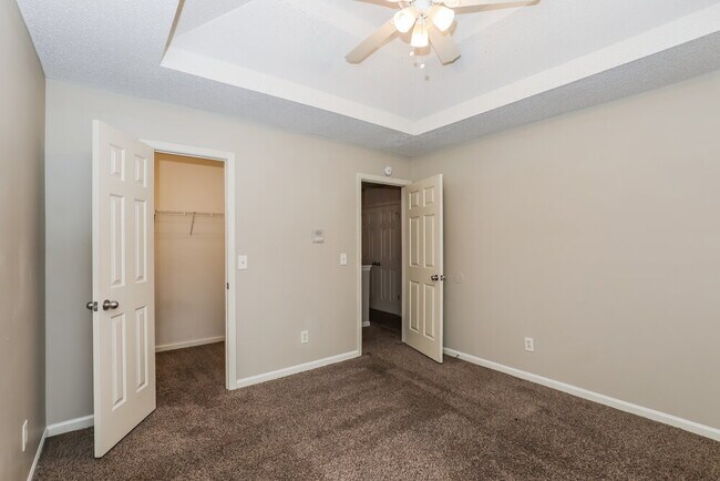 Building Photo - 7796 Newbury Dr