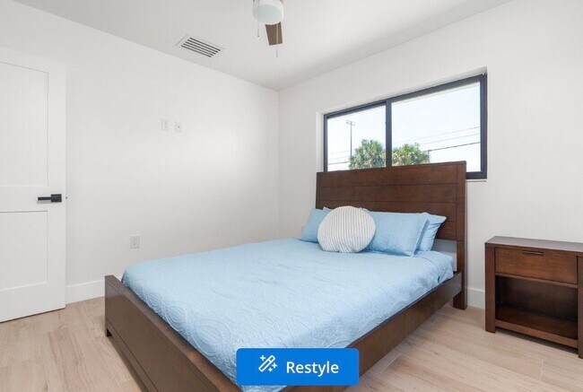 Building Photo - 303 De Carie St
