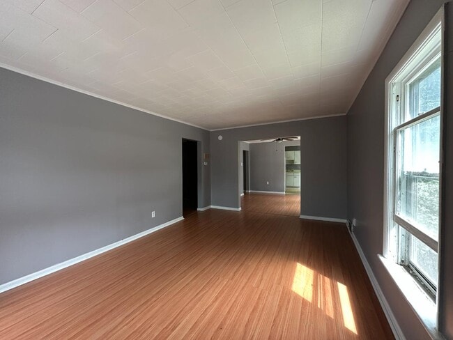 Building Photo - 213 Fletcher Ave