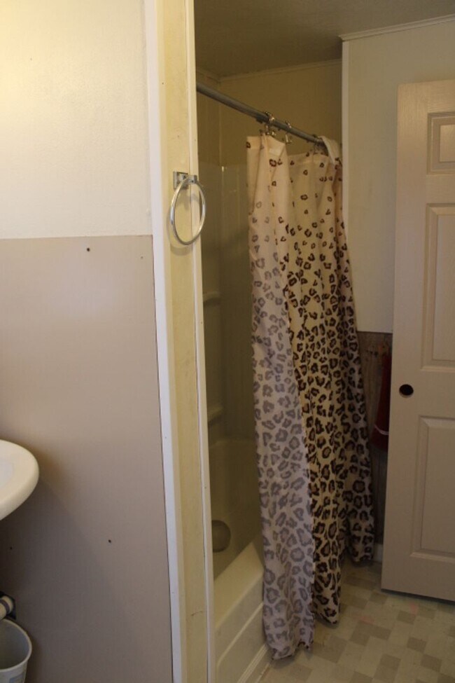 Building Photo - Duplex