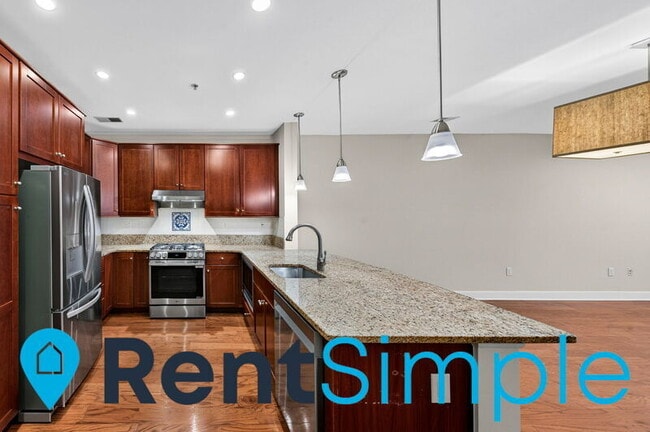 Building Photo - 1418 N Rhodes St