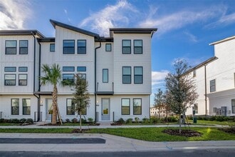 Building Photo - 15399 Hamlin Pk Dr