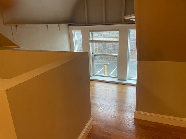 Building Photo - 37 Elliott St