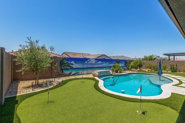 Building Photo - Beautiful 3 bedroom with pool in Cantamia!