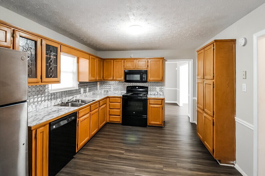 Building Photo - 2938 Trotters View Way