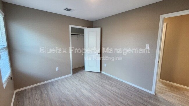 Building Photo - 13869 Llama Pl