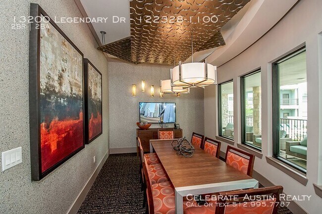 Building Photo - HighLine