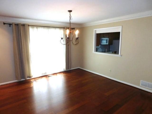 Building Photo - 8893 Carroll Manor Dr