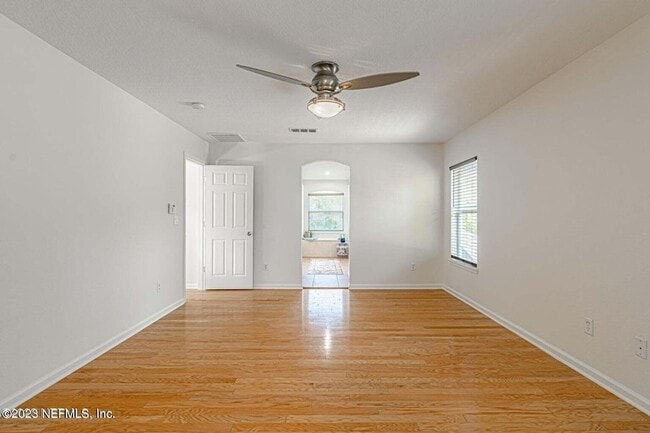 Building Photo - 654 Sweet Orange Terrace