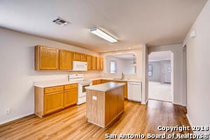 Building Photo - 3827 Ponderosa Bend