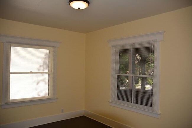 NE Bedroom - 47 N Allen Ave