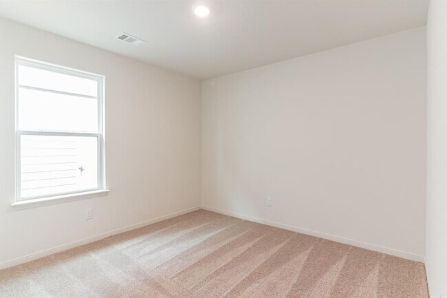Building Photo - 112 Allington Cir
