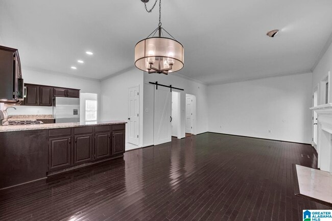 Building Photo - 25 The Falls Dr