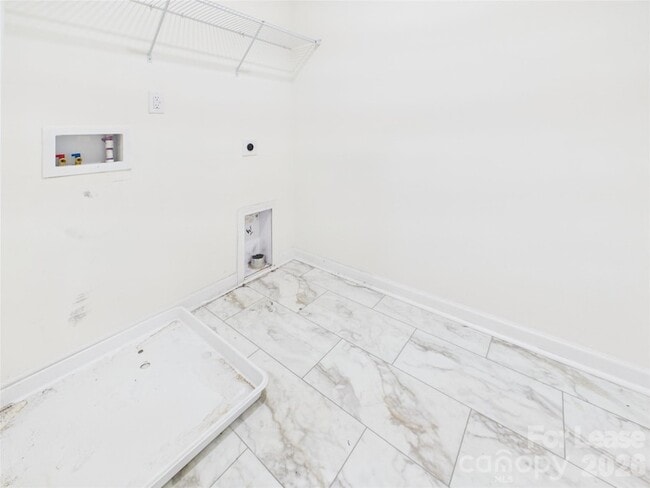 Building Photo - 2794 Yeager Dr NW