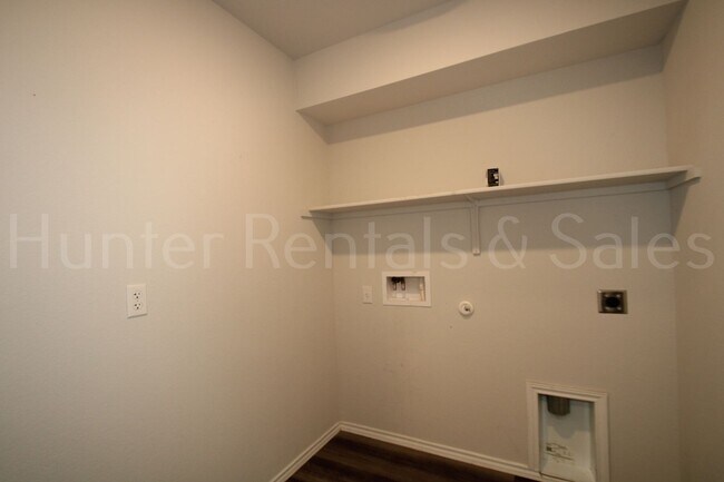 Building Photo - Upgraded Comfort in a Prime Temple Location