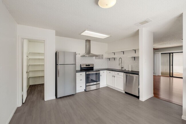 Building Photo - 8147 Easy Meadow Dr