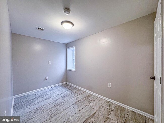 Building Photo - 4630 Hillside Rd SE