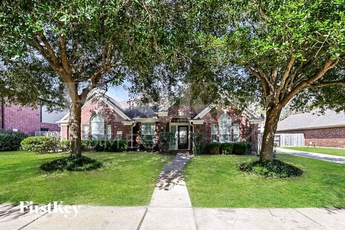 Primary Photo - 2870 Wimbledon Ln