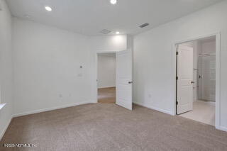 Building Photo - 5 FL-5