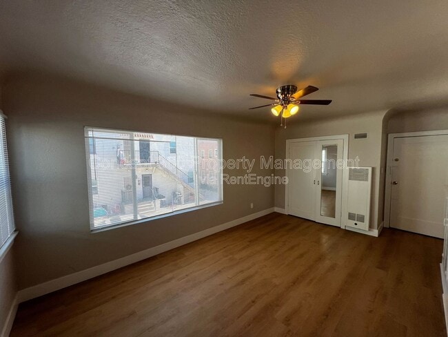 Building Photo - 1421 1/2 Obispo Ave